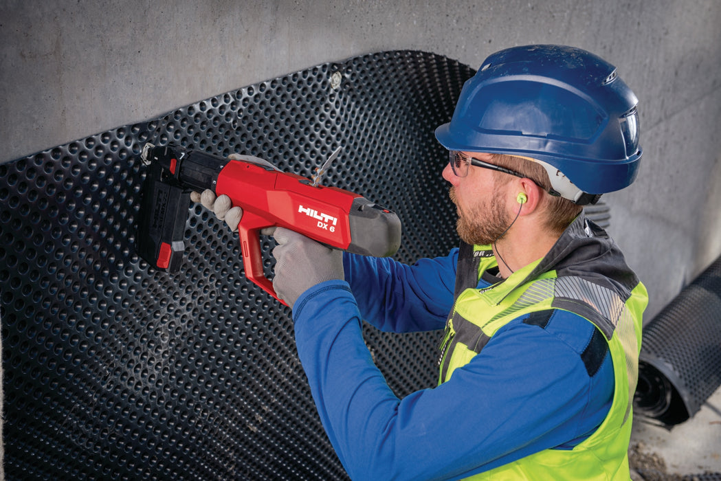 DX 6 MX pulverbetriebenes Gerät mit Magazin