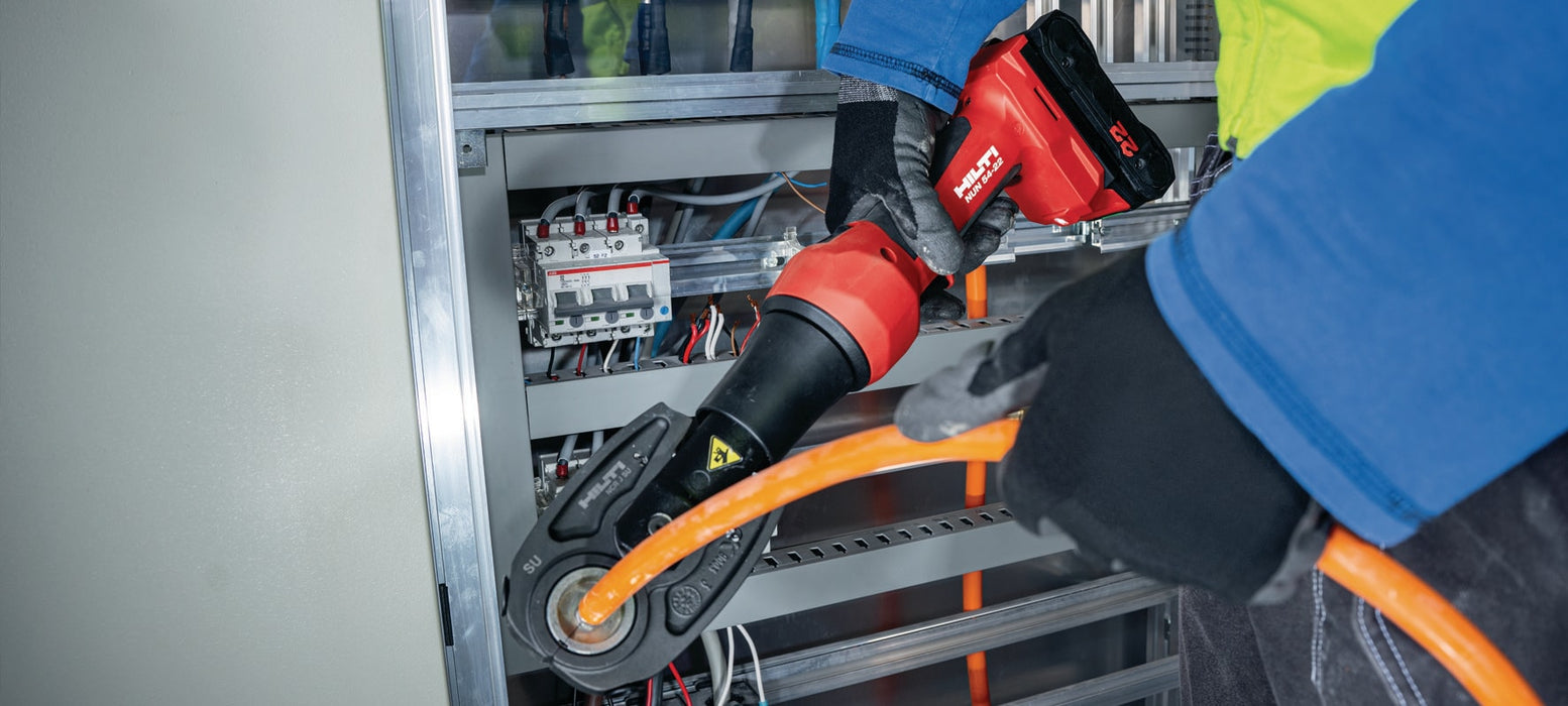 Akku-Kabelpresse NUN 54-22 6 Tonnen mit Schneid- und Pressbacken