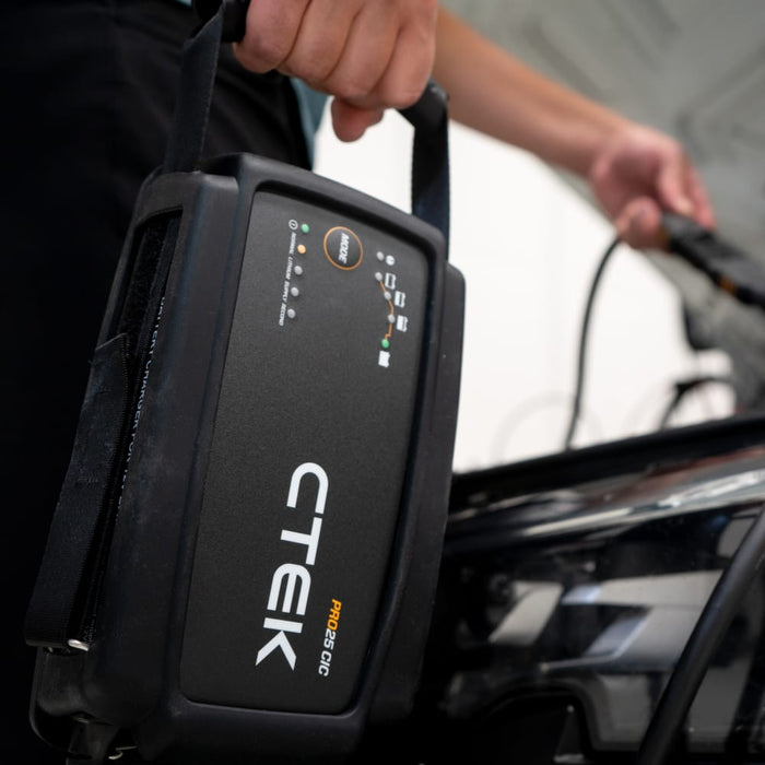 CTEK PRO 25CIC Ladegerät 12V