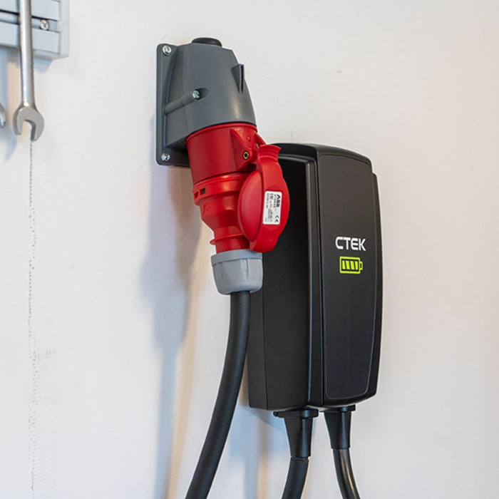 CTEK Njord GO Typ 2 & Wallhanger bundle