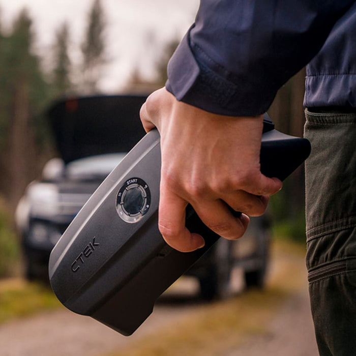 CTEK CS FREE portables 12V Batterieladegerät